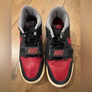 Nike Kids Black and Red Sneakers